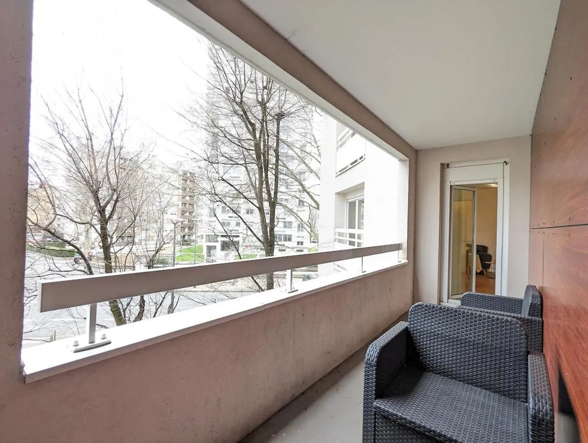 Appartement Le Garnier - Lyon 7 Avec Balcon & Parking Inclus